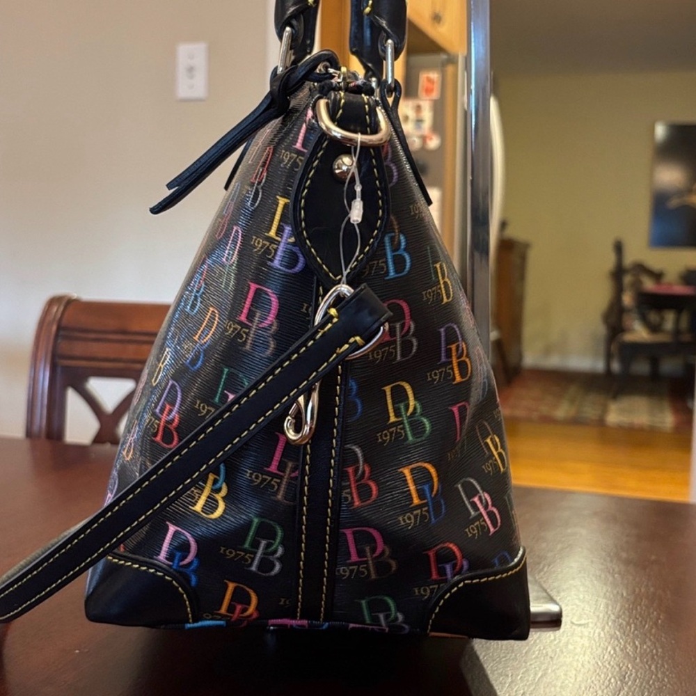 Dooney & Bourke DB75 Rainbow Zipper Dome Satchel Excellent Condition - Picture 5 of 15
